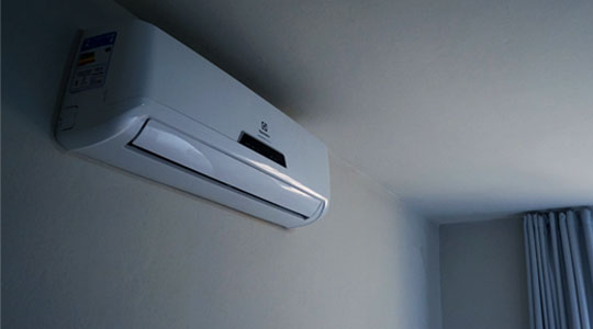Foto do ar condicionado no quarto